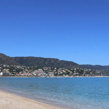 Tikayan Beau Sejour 2*